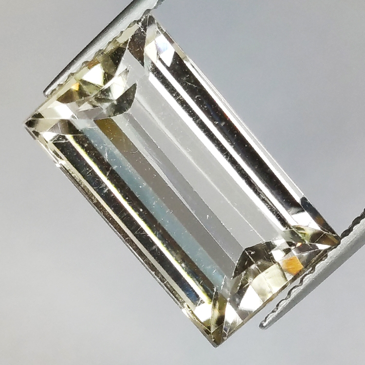 5.88ct Escapolita Talla Baguette