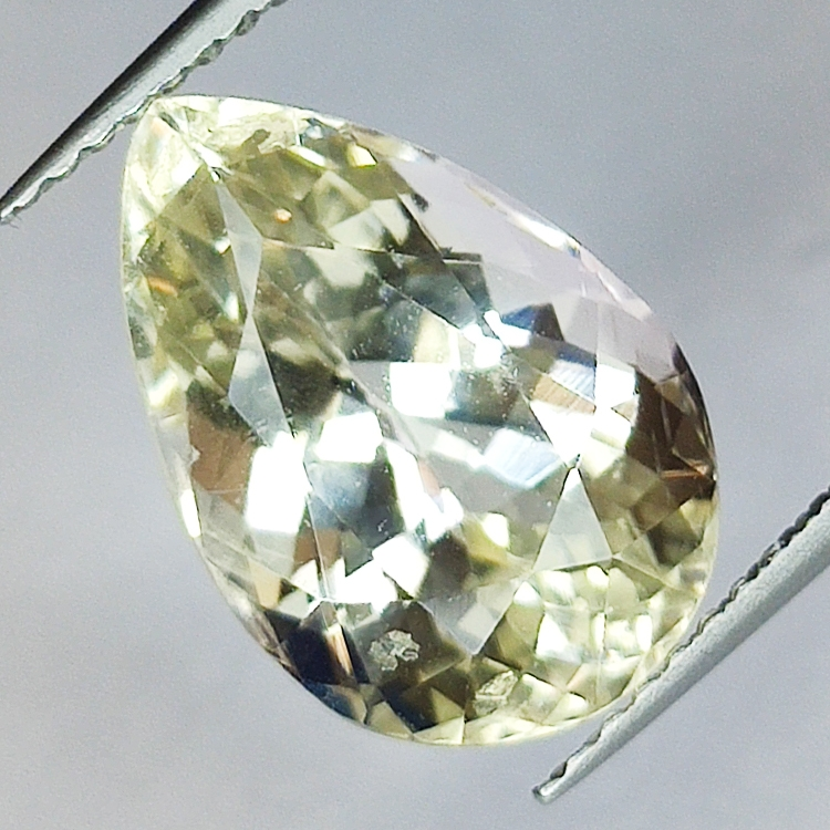 6.58ct Espodumena Talla Pera