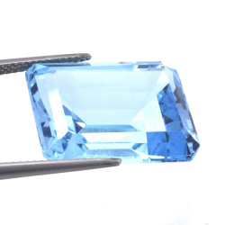 29,33ct Swiss BlueTopaz Emeral Cut