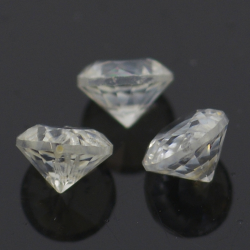 Zircon incolore blanc naturel 2.1-2.5mm 1ct