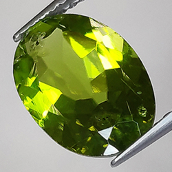 3.11ct Péridot Taille Ovale