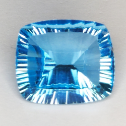 Taille coussin de 11,96 ct en topaze bleue millénaire