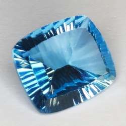 Taille coussin de 11,96 ct en topaze bleue millénaire