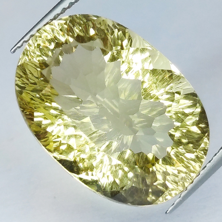 16,09 ct Citrin geschnittenes ovales Jahrtausend 19,6 x 13,9 mm