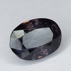 2.00ct Lila Spinell oval Schnitt 9x6mm