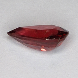 2,51ct Tormalina Rubelite taglio pera 12x8mm