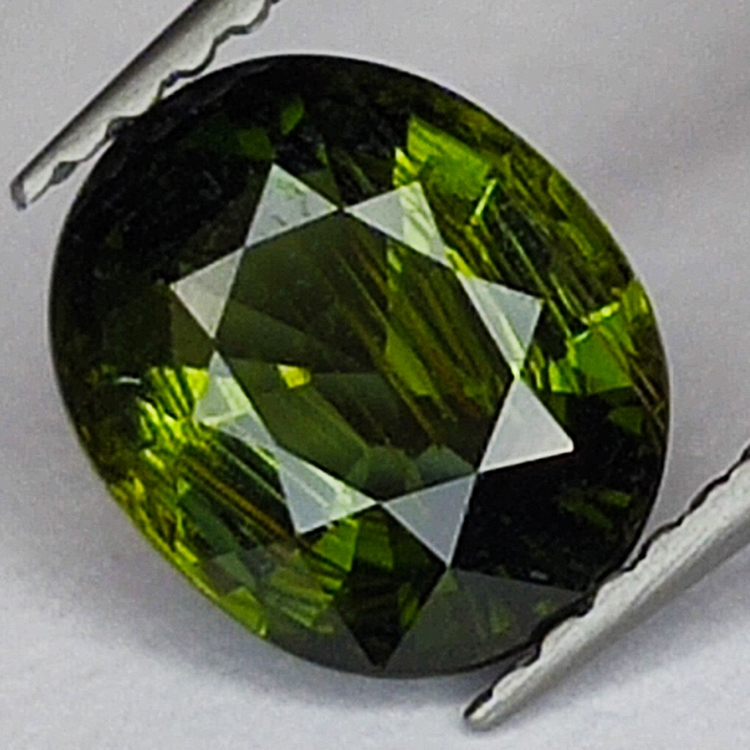 1.81ct Tourmaline Verdelite oval cut 8x6mm