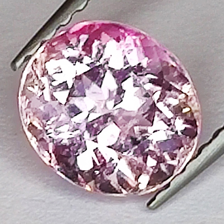 1,80ct Rubellit-Turmalin oval schliff 7x6mm