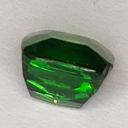 1.73ct Turmalina Verdelita talla cojín 7x6mm