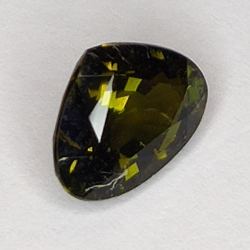 1.87ct Tormalina Verdelite taglio a pera 8x6mm