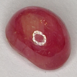 2.26ct Rubino stella cabochon ovale 7x6mm