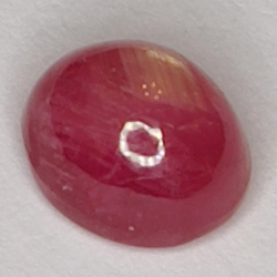 2.26ct Rubino stella cabochon ovale 7x6mm