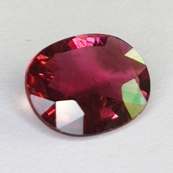 1.67ct Tourmaline Rubelite oval cut 10x8mm