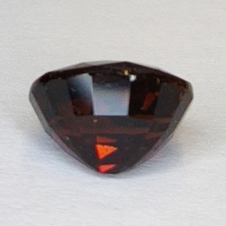 1,65ct Rubellit-Turmalin ovalschliff 7x6mm