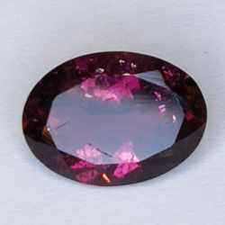 1.06ct Tormalina Rubelite taglio ovale 9x6mm