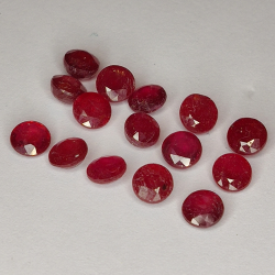 6.95ct Rubis coupe ronde 4.2x2.9mm 15pc