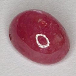 1.93ct Rubino Stella cabochon ovale 7x5mm