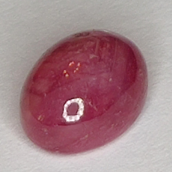 3,35ct Rubin Stern cabochon oval 8,7x6,5mm