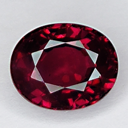 3.09ct Granate Rodolita talla oval 9x8mm