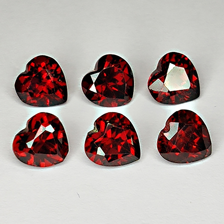 6.36ct Grenat Rouge heart cut 6x6mm 6pcs