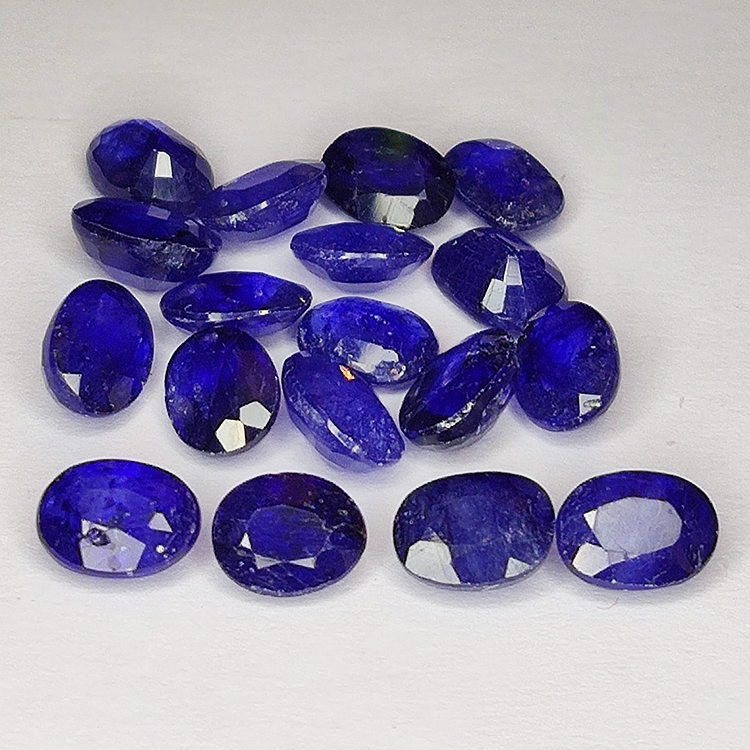 20.18ct Blue Sapphire oval cut 6x5mm 18pz