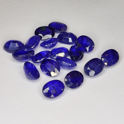 20,18ct Blauer Saphir ovalschliff 6x5mm 18stk