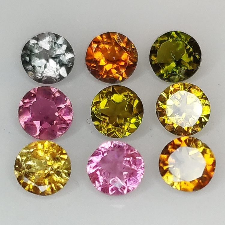 Tourmaline multicolore coupe ronde 3.0-3.9mm 1ct