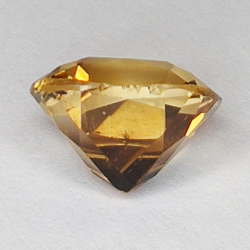 6.69ct Champagne Topazio taglio cuscino 11x11mm