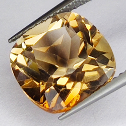 6.69ct Champagne Topaz cushion cut 11x11mm