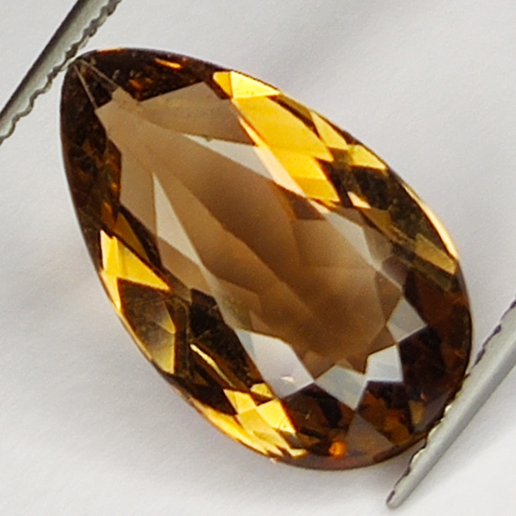 4.83ct Topaz Champagne pear cut 14X9mm