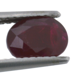 1,85ct Ruby Oval Cut