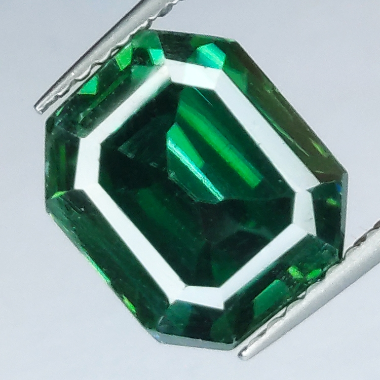 3,66 ct Grüner Moissanit-Smaragdschliff 9,80 x 8,25 x 5,20 mm