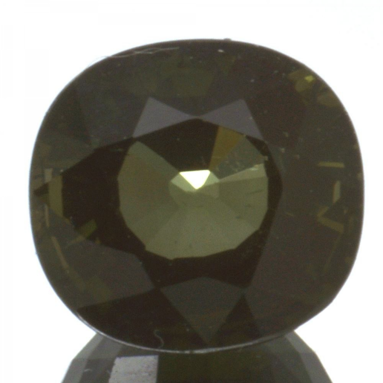 1,82 ct Turmalin im Ovalschliff 7,27 x 6,83 mm