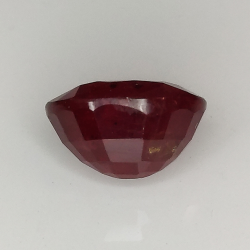 Ruby oval cut 9x7mm 1pz