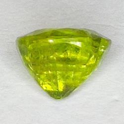 1.98ct Mali Grenat coupe ovale 7.2x6.8x5.1mm