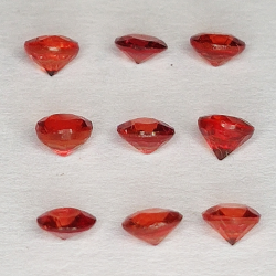 Red Songea Sapphire Round Cut 2,1-2,9 mm 1ct