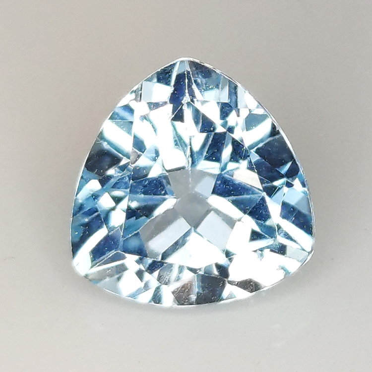 Trillion cut blue topaz 9x9mm 1pz