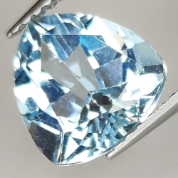 Trillion cut blue topaz 9x9mm 1pz