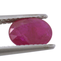 1,69ct Ruby Oval Cut