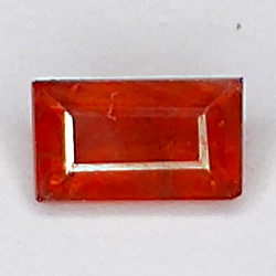 0,67ct Saphir Padparadscha baguetteschliff 6x3mm