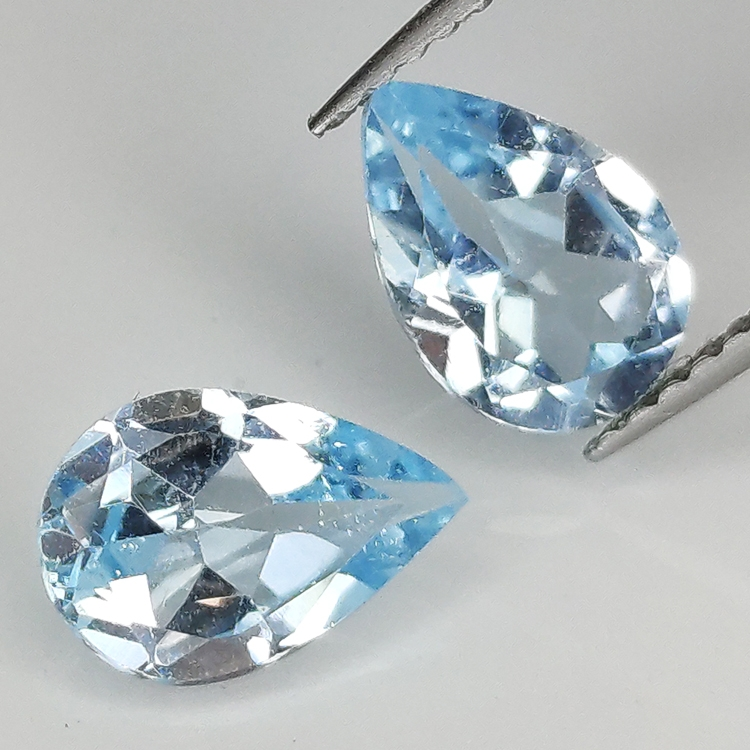 Pear cut blue topaz 9x7mm 4pz