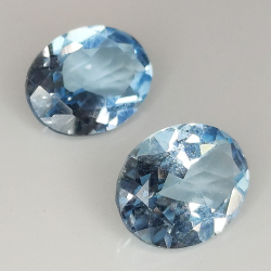 Topacio azul talla oval 9x7mm 4pz