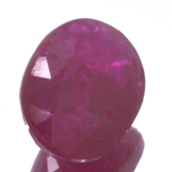 1,69ct Ruby Oval Cut