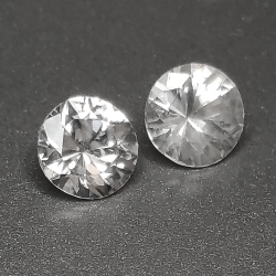 Natural white colorless zircon 6mm 1pz