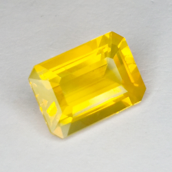 Taglio smeraldo con opale di fuoco da 3,75 ct 12,5x9,2x5,7 mm