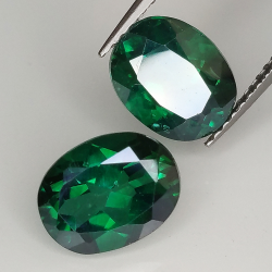 Green topaz oval cut 9x7mm 2pz