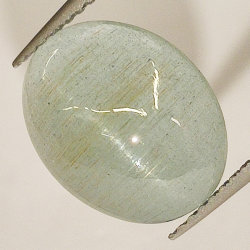 3,89 ct Aquamarin Katzenauge Cabochon geschnitten 12,5 x 10 x 4,7 mm