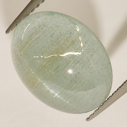 3,89 ct Aquamarin Katzenauge Cabochon geschnitten 12,5 x 10 x 4,7 mm