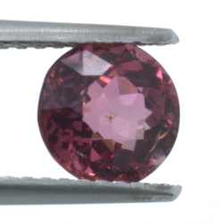 Tourmaline ovale de 1,37 ct, taille 6,73x4,52 mm