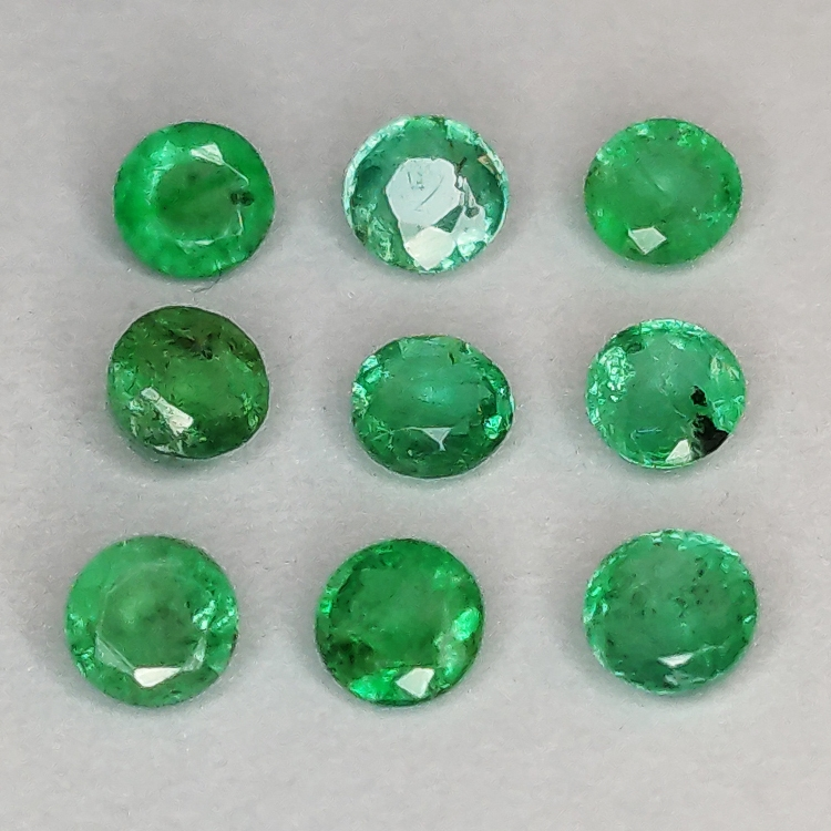 Round cut emerald 2.9-3.8mm 1ct